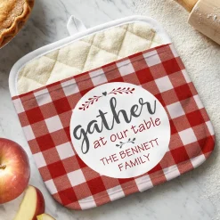 Family Gather Pot Holder