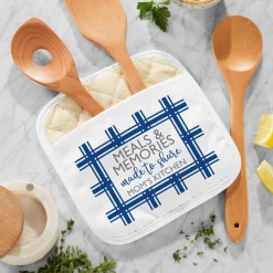 Made To Share Pot Holder
