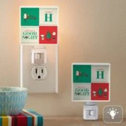 PEANUTS® Holiday Quilt Pattern Nightlight