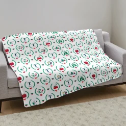PEANUTS® Holiday Wreath Pattern Plush Blanket