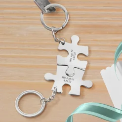 Perfect Fit Puzzle Keychain Set