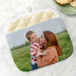 Picture-Perfect Pot Holder