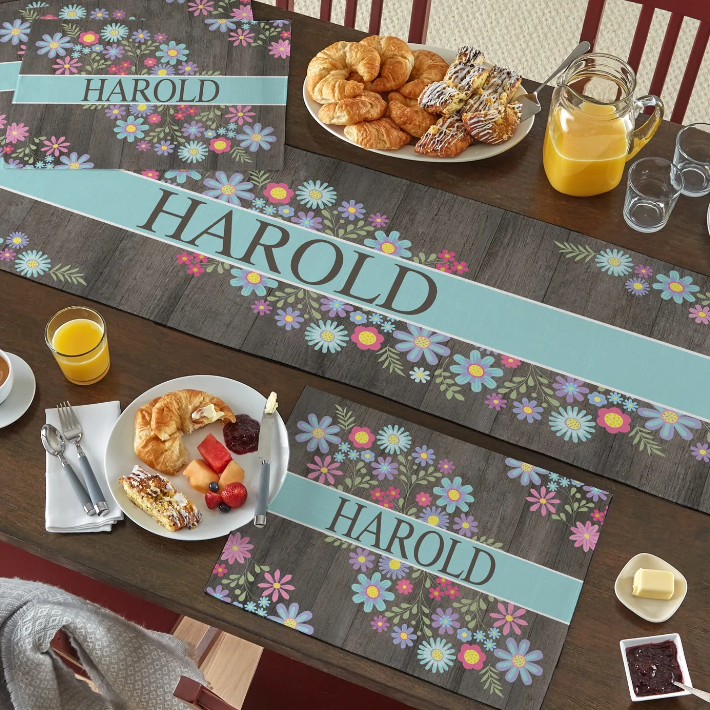 Spring Is Here Table Runner & Placemats