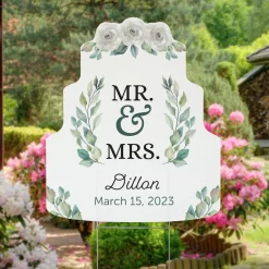 Wedding Cake Yard Sign